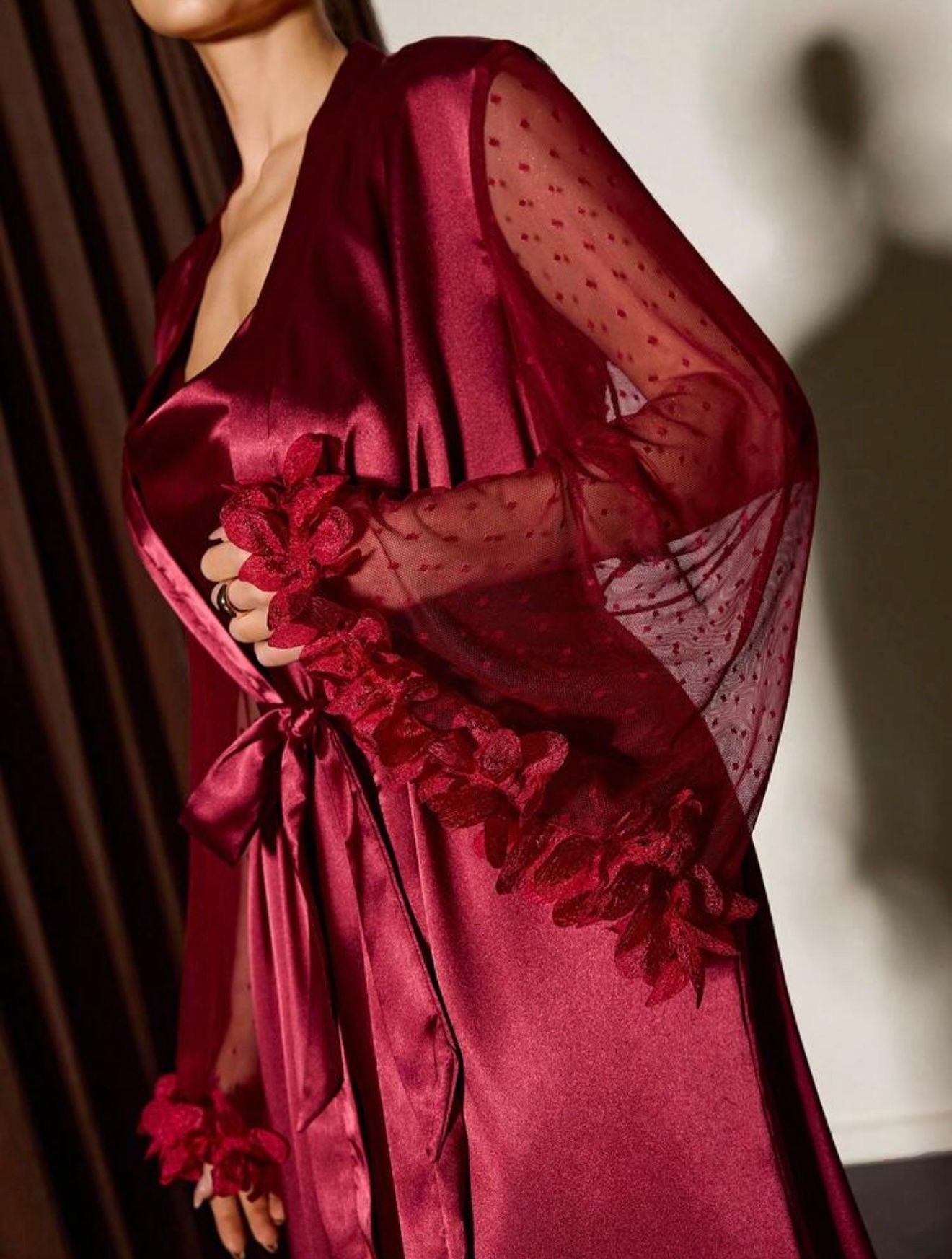 Ensemble Long Nuisette Col Bénitier et Kimono Tulle Plumetis Rouge Bordeaux