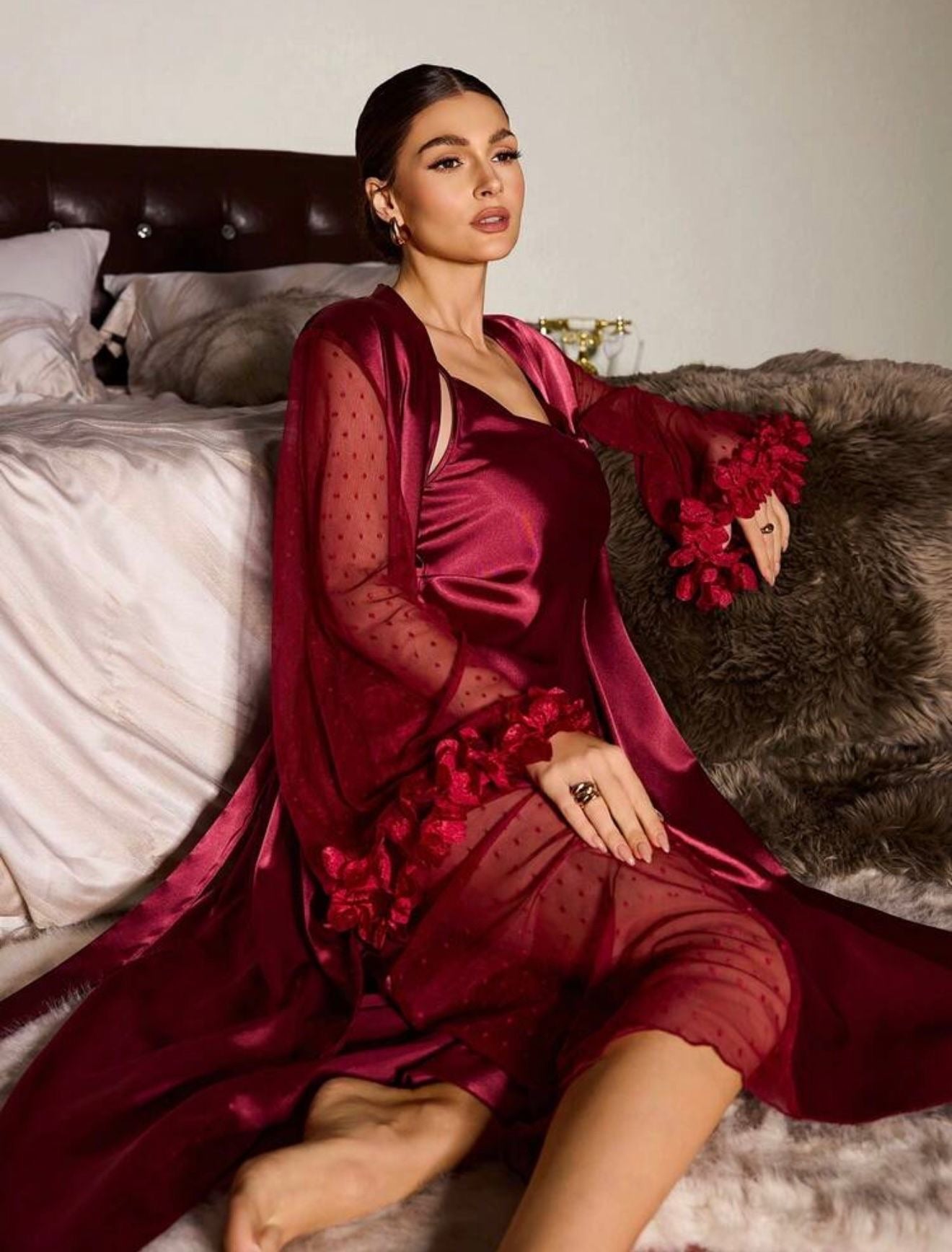 Ensemble Long Nuisette Col Bénitier et Kimono Tulle Plumetis Rouge Bordeaux
