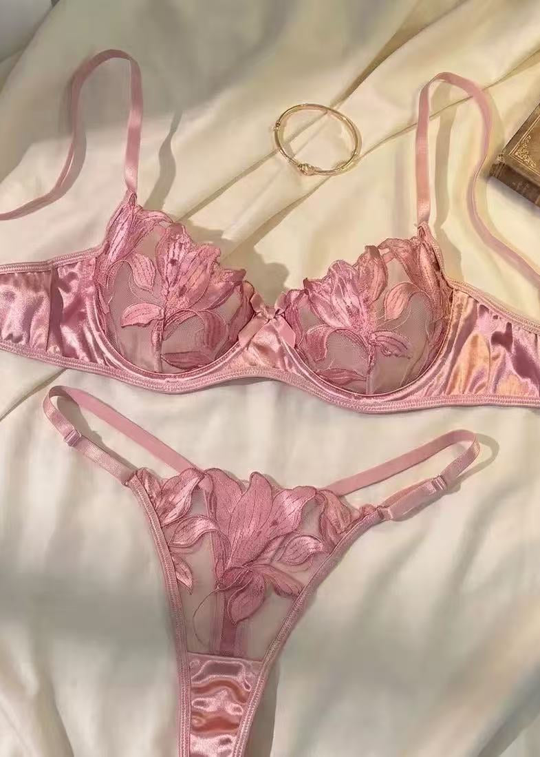 Ensemble Broderie Florale Rose