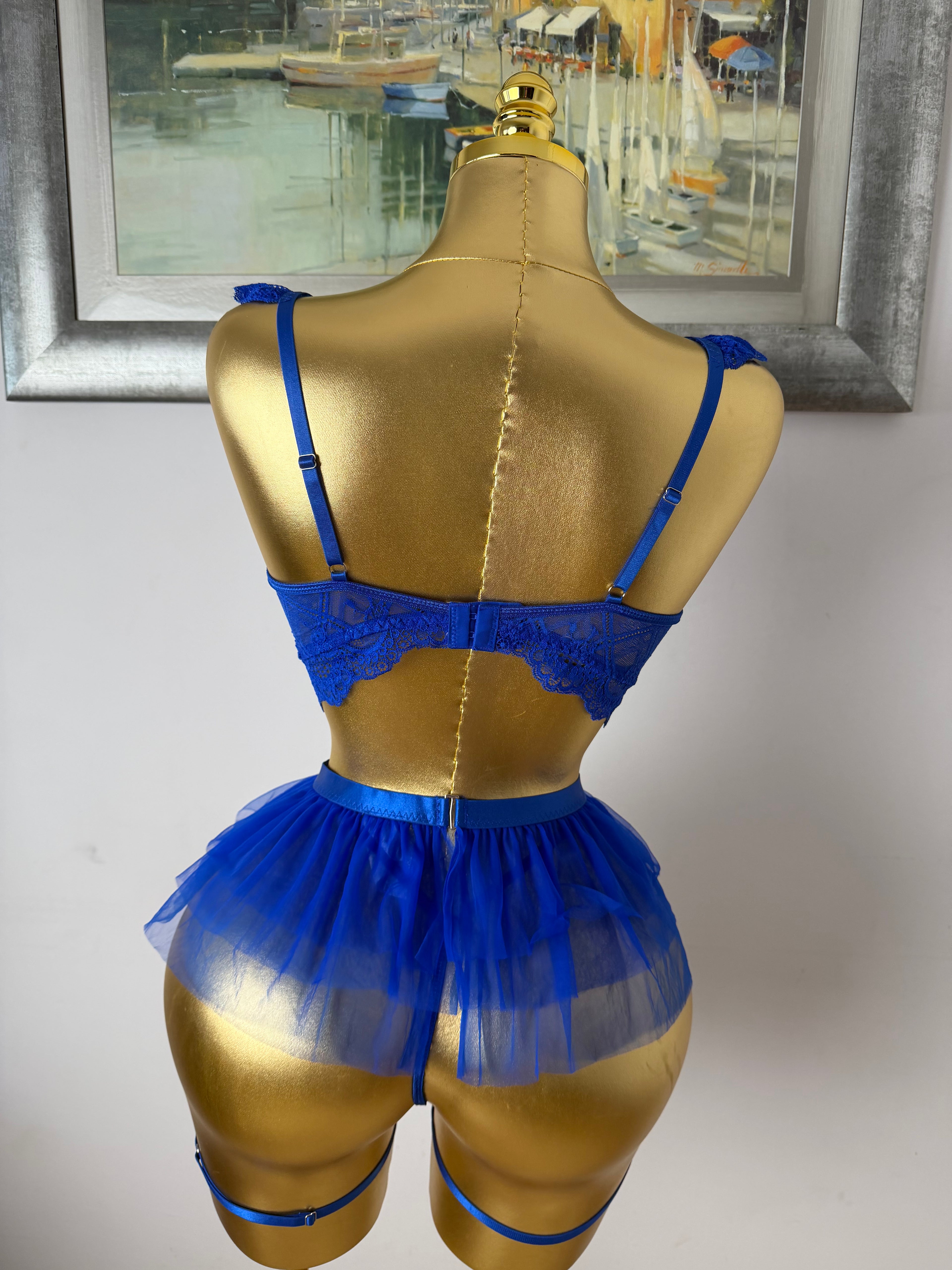Ensemble de Lingerie "Bleu Royal" – 3 Pièces avec Jupon en Tulle