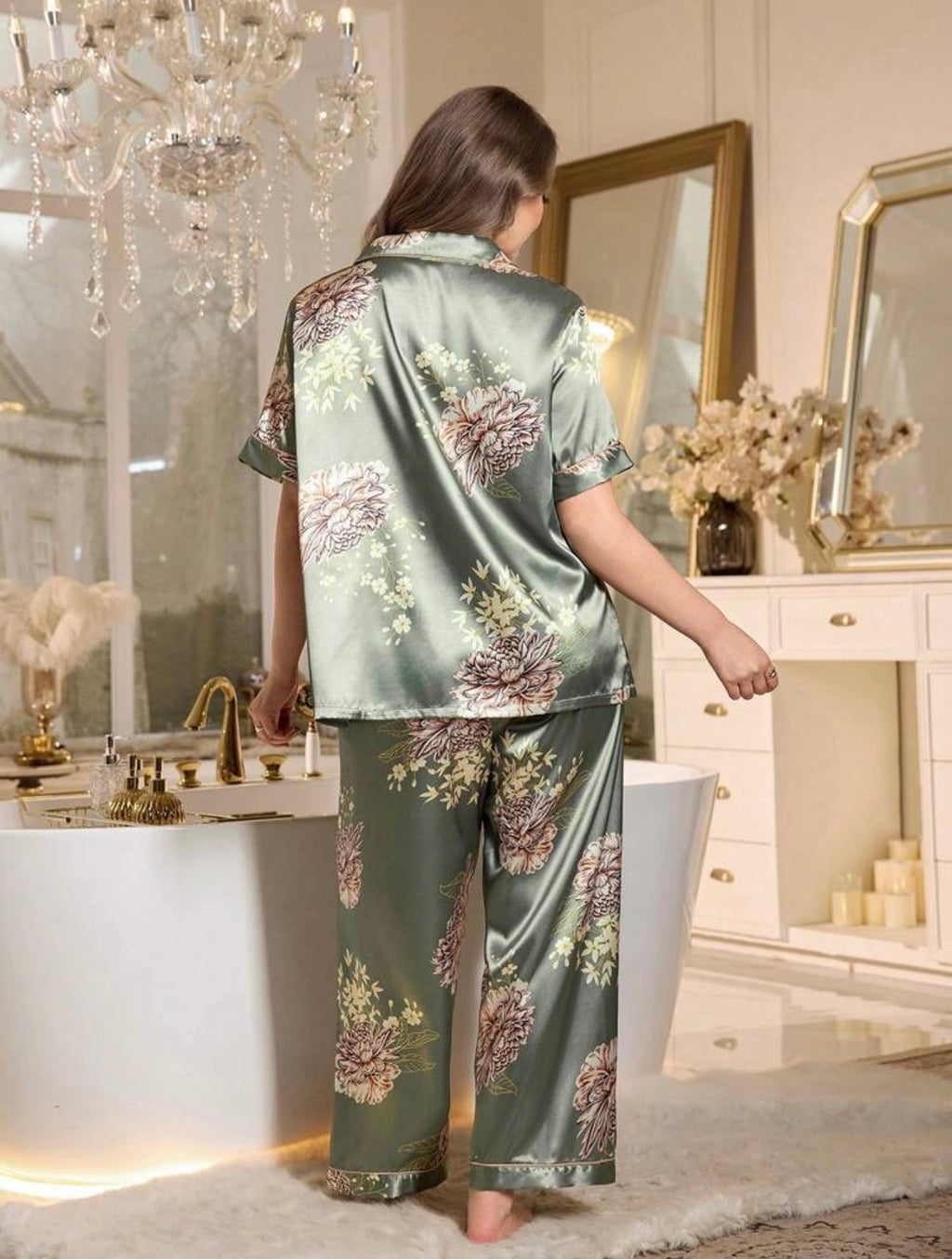 Ensemble Pyjama 2 Pièces en Satin Vert Sauge à Imprimé Floral Japonais