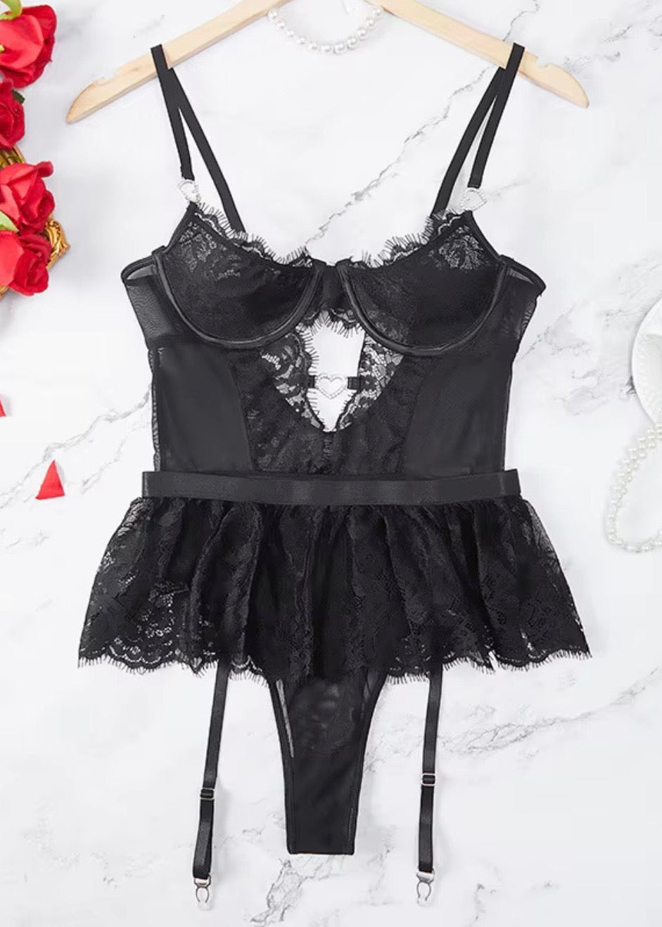 Body Dentelle Noir avec Porte-Jarretelles