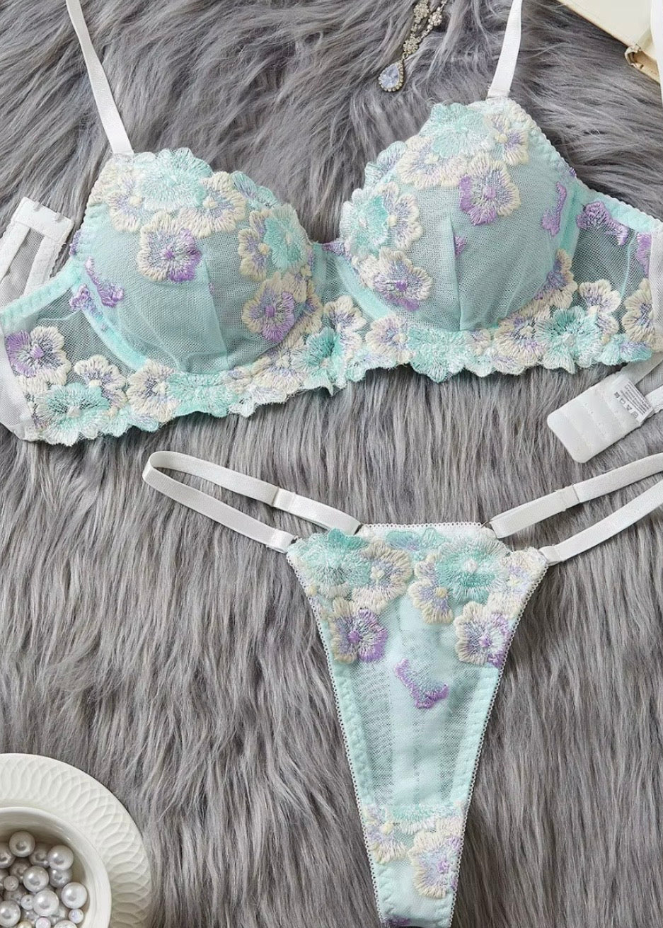 Ensemble Broderie Menthe Blanc